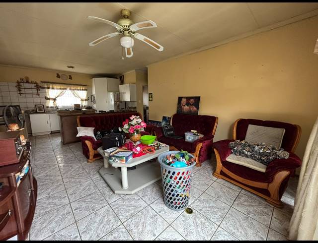 3 BEDROOM HOUSE FOR SALE IN BRACKENDOWNS